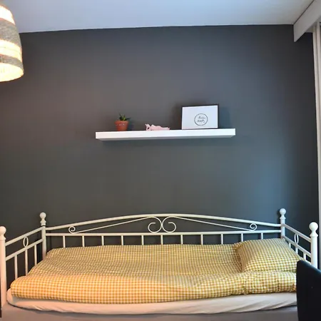 Entire Furnished 2-room With Free Parking, Near Big Shopping Malls